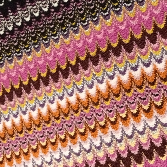 AUTHENTIC STUNNING MISSONI SCARF - Picture 5 of 6